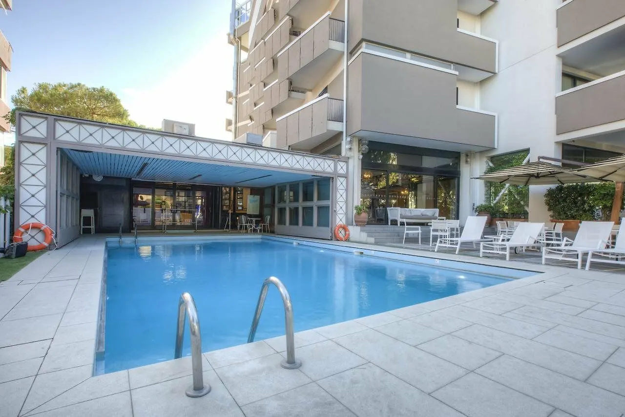 Hotel Imperiale Rimini & Spa 4*,